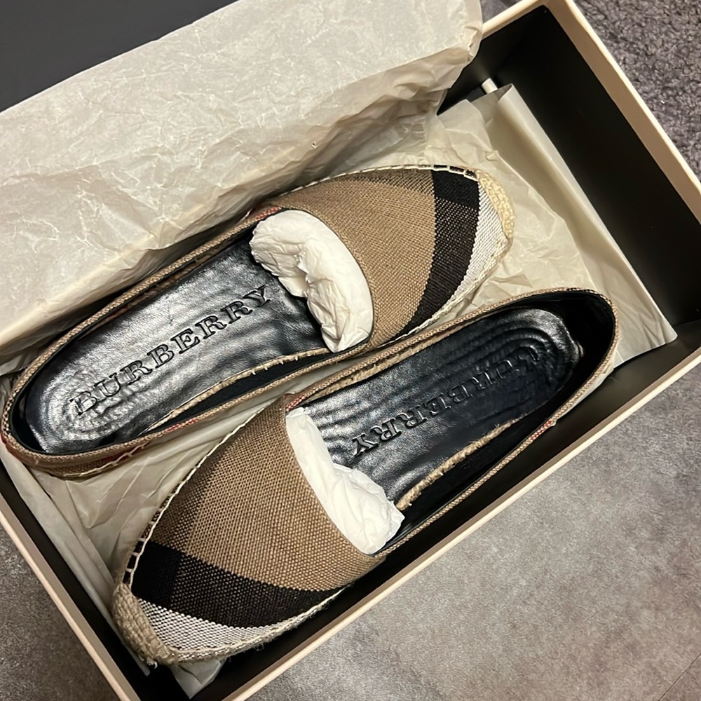 Burberry espadrilles with  box size 36